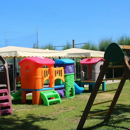 Hotell Girasole Eco Family Village Fermo