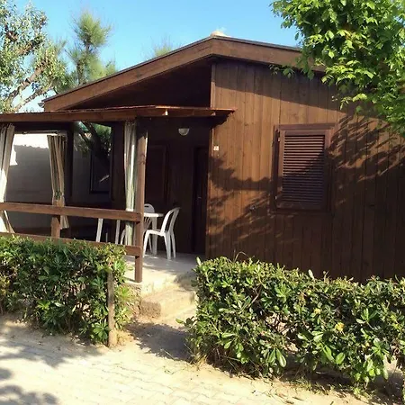 Girasole Eco Family Village 4* 페르모
