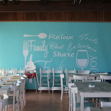 Girasole Eco Family Village 호텔 페르모