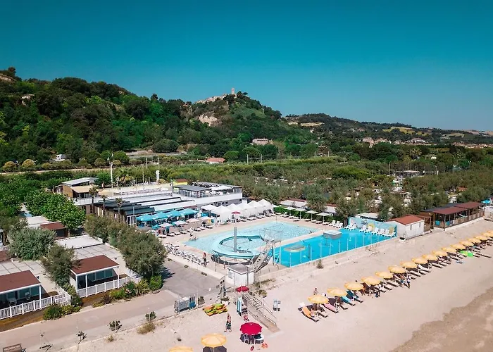 Girasole Eco Family Village 4*